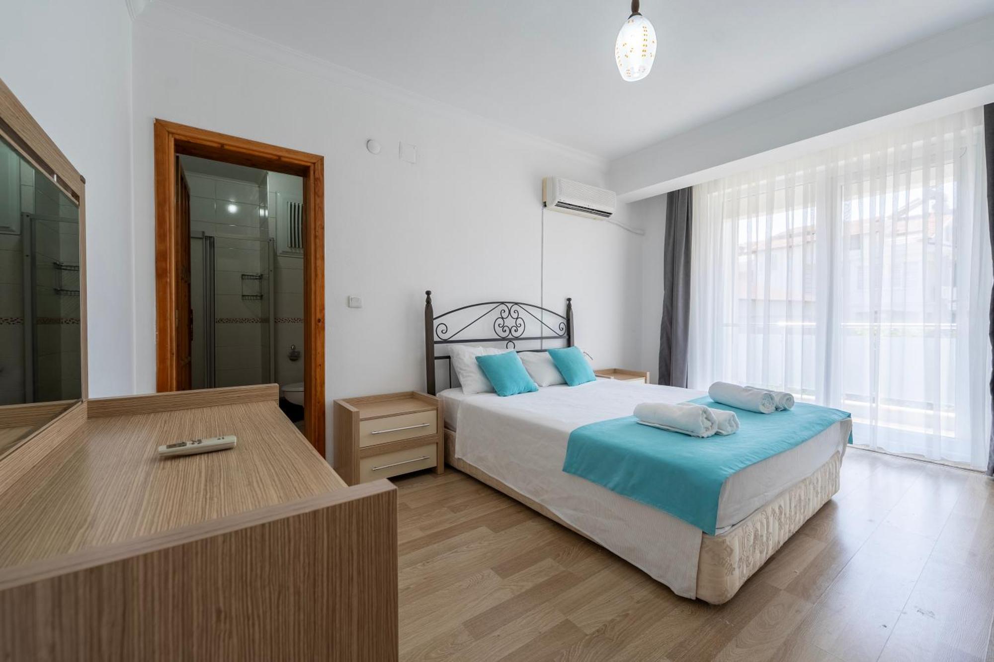 Two Bedroom In Close To Centre Apartment