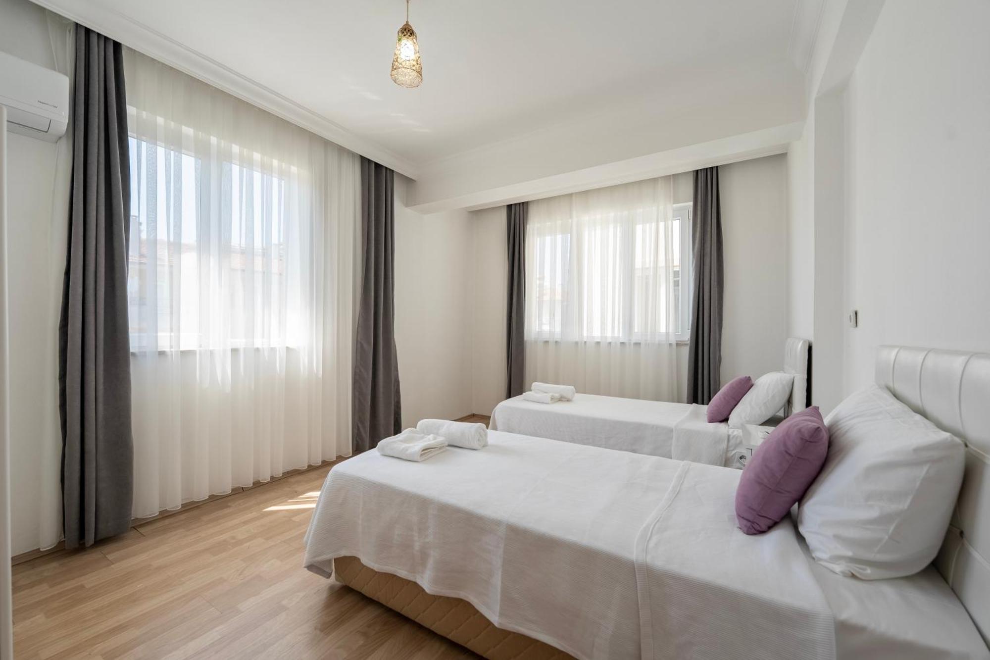 Two Bedroom In Close To Centre Apartment