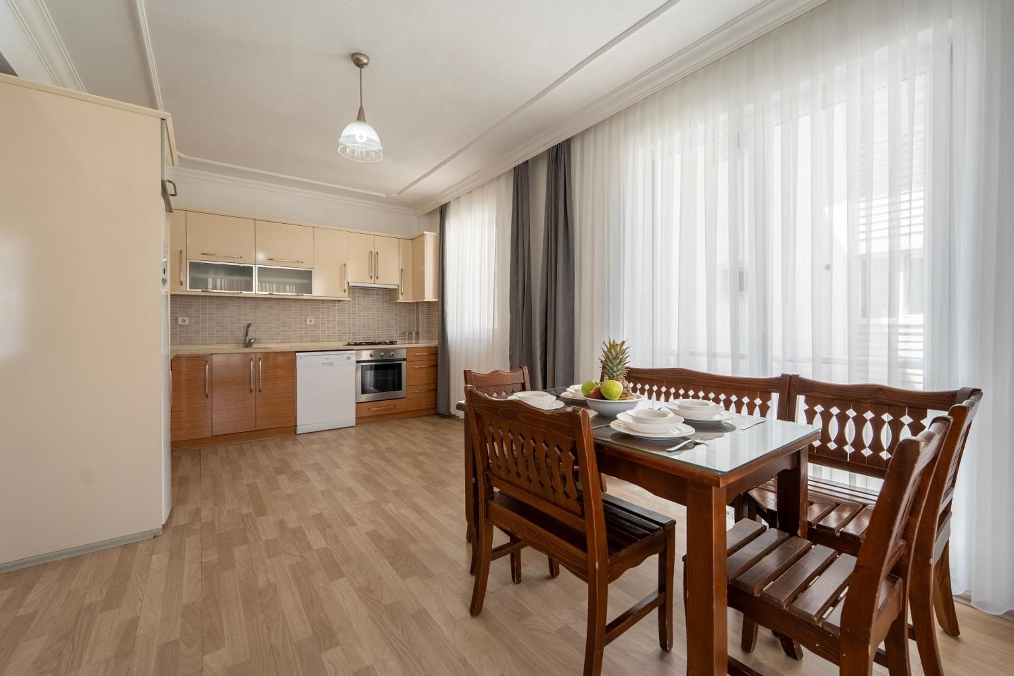 Two Bedroom In Close To Centre Apartment Fethiye